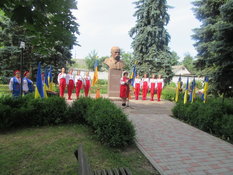 УРОЧИСТИЙ МІТИНГ З НАГОДИ ДНЯ КОНСТИТУЦІЇ УКРАЇНИ 